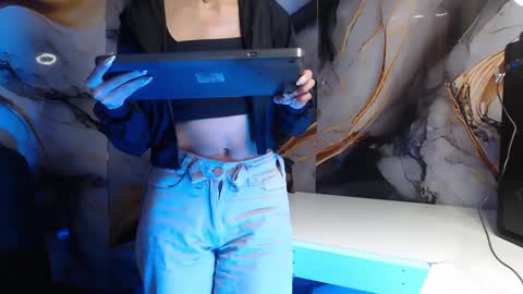 ling ling24 online show from October 2025 12:03:01 PM