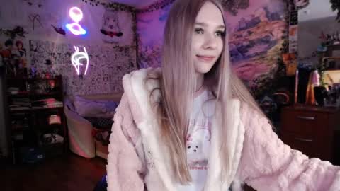 Snapshot of linlin_cuteeee chatting on December 2024 01:24:02 AM Lin online show from December 2024 01:24:02 AM