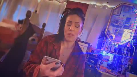 Snapshot of linuxgirlsudosu chatting on January 2025 12:19:02 PM linuxgirlsudosu online show from January 2025 12:19:02 PM