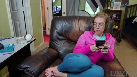 Linzy19 online show from January 2025 03:29:02 AM