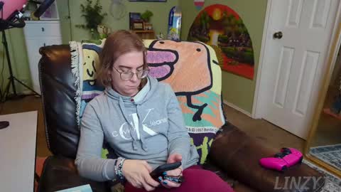 Linzy19 online show from February 2025 03:16:01 PM