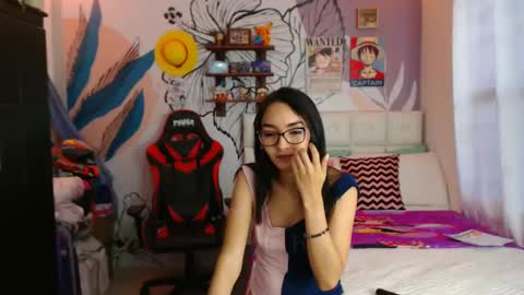 LinzyBaner online show from February 2025 10:53:02 PM