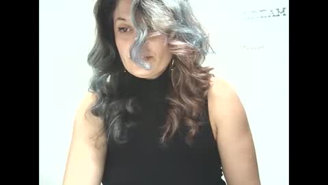 lionessmom online show from October 2025 10:00:01 PM