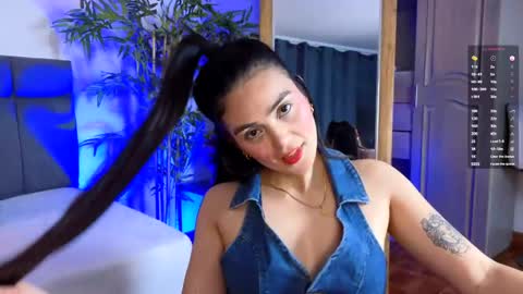 liorasterling online show from April 2026 07:09:02 PM