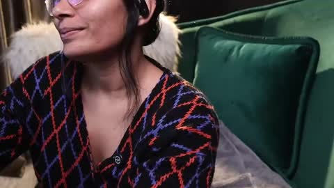 Lire online show from February 2025 08:09:02 AM