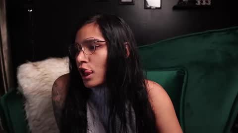 Lire online show from March 2025 03:52:02 AM