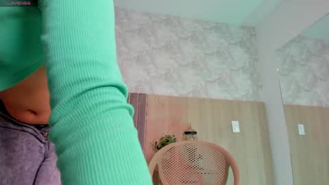 Snapshot of liriasweetie chatting on April 2026 11:35:01 AM liria online show from April 2026 11:35:01 AM