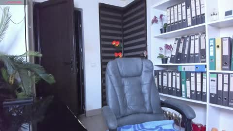 Snapshot of lisa2018 chatting on November 2025 03:10:02 AM lisa online show from November 2025 03:10:02 AM