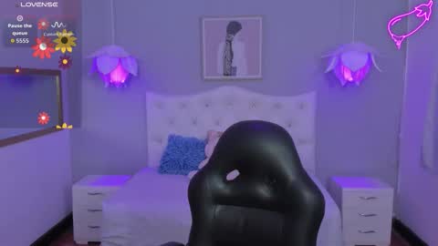 Lisa online show from November 2025 06:29:01 PM