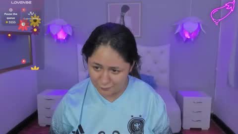 Lisa online show from November 2025 06:07:02 PM