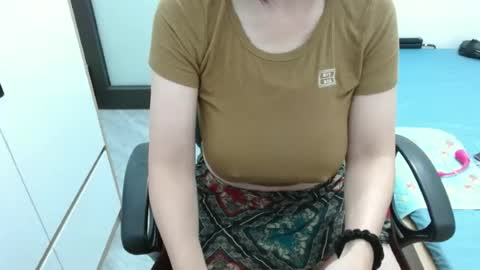 lisa_1011 online show from July 2026 10:50:02 PM