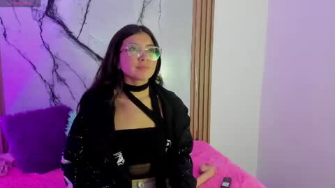 lisa_camx online show from July 2026 02:38:02 PM