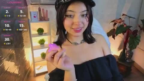 lisa dolly nyx online show from May 2026 08:33:02 AM