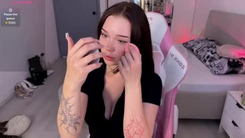Snapshot of lisa_moons chatting on May 2026 03:53:02 PM lisa_moons online show from May 2026 03:53:02 PM