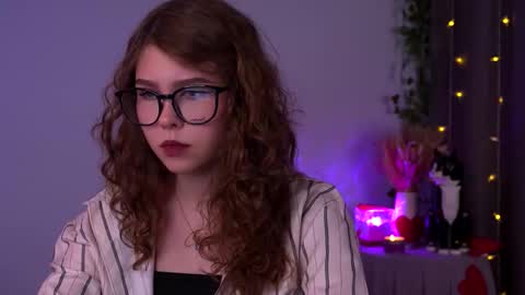  Lisa  online show from November 2025 09:57:02 PM