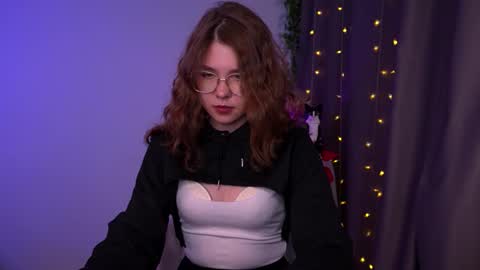  Lisa  online show from December 2025 09:00:01 PM