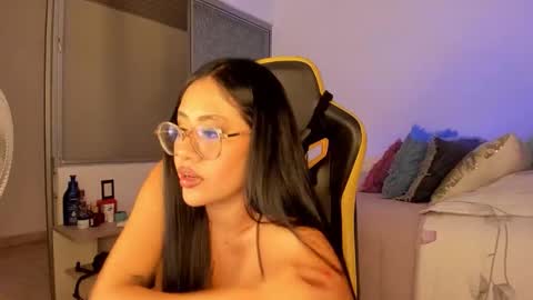 Lisa Thompson online show from November 2025 03:37:02 AM