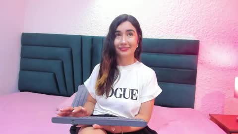 lisa white  online show from January 2026 04:14:01 AM