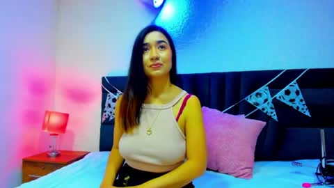 Snapshot of lisa_white_ chatting on June 2026 08:55:01 PM lisa white online show from June 2026 08:55:01 PM