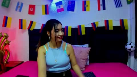 Snapshot of lisa_white_ chatting on June 2026 08:42:01 PM lisa white online show from June 2026 08:42:01 PM
