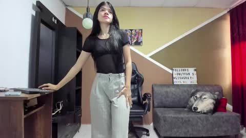 Lisa Gray Independent Model online show from March 2026 07:35:01 PM