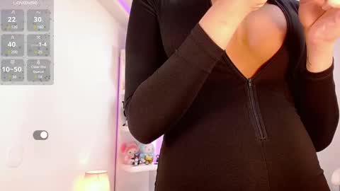 lisahadidd online show from February 2025 05:51:02 AM