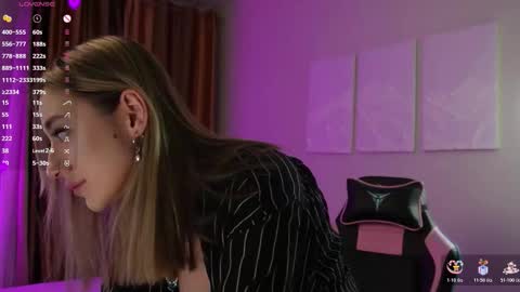 Snapshot of lisamayson chatting on February 2026 05:27:02 PM LISA online show from February 2026 05:27:02 PM