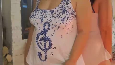 Snapshot of lisamaze chatting on January 2026 06:09:01 PM SofiaHanson online show from January 2026 06:09:01 PM