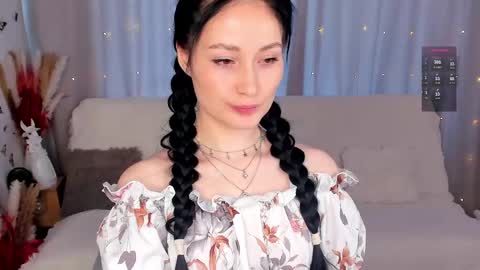 Lisa Moore online show from February 2025 09:56:01 AM