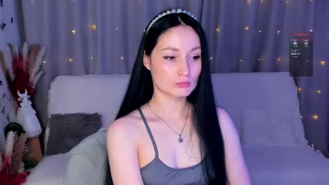 Lisa Moore online show from February 2025 02:00:01 PM