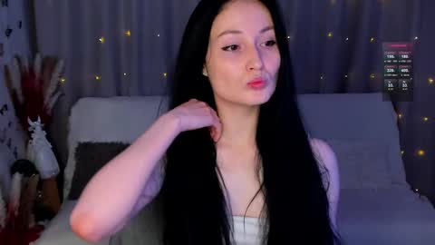 Lisa Moore online show from March 2025 03:56:01 PM