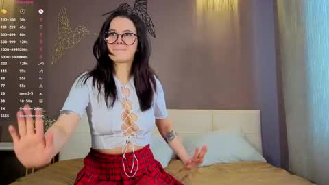 Snapshot of lisandrazieba chatting on April 2026 05:49:02 AM Kira online show from April 2026 05:49:02 AM