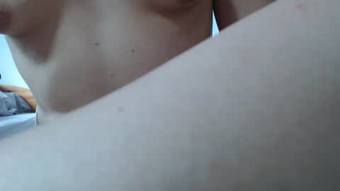 Snapshot of lisaskybaby chatting on June 2026 05:54:02 AM Lisaskybaby online show from June 2026 05:54:02 AM