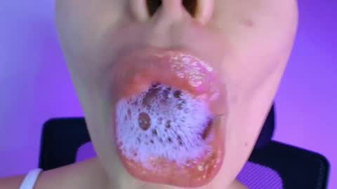 Lisbet online show from October 2025 10:32:02 PM