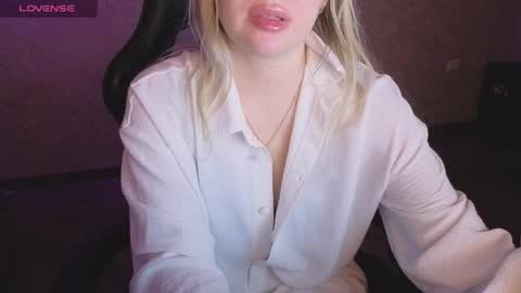 Snapshot of lisenok26 chatting on April 2026 02:49:01 PM Anna online show from April 2026 02:49:01 PM
