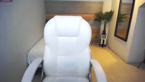 Liseth Fox online show from March 2025 05:33:02 PM