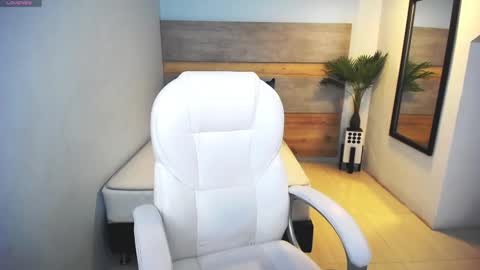 Liseth Fox online show from March 2025 08:31:02 PM