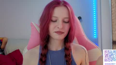 Snapshot of lisiasweet chatting on June 2026 02:25:02 PM Lika online show from June 2026 02:25:02 PM