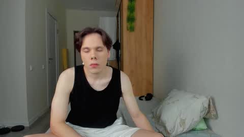 Snapshot of lissa_alfie chatting on January 2025 08:00:02 AM Alfie online show from January 2025 08:00:02 AM