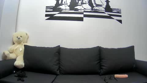 Snapshot of lissa_chriss chatting on January 2025 08:37:01 PM Cleopatra online show from January 2025 08:37:01 PM