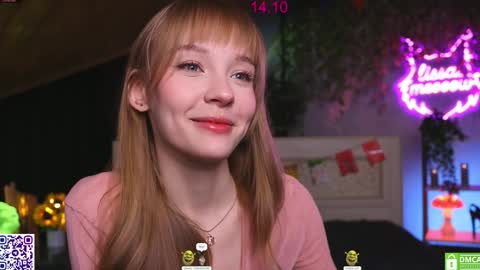 Snapshot of lissa_meooow chatting on October 2025 05:29:01 AM your Liza again. Next stream Dec. 1 at 2 or 3 GMT online show from October 2025 05:29:01 AM
