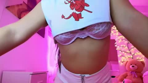 lissa_yassemin online show from November 2025 09:08:01 PM