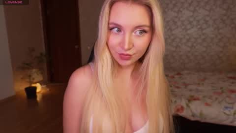 Snapshot of lissablush_ chatting on November 2025 10:36:02 AM Lissa online show from November 2025 10:36:02 AM