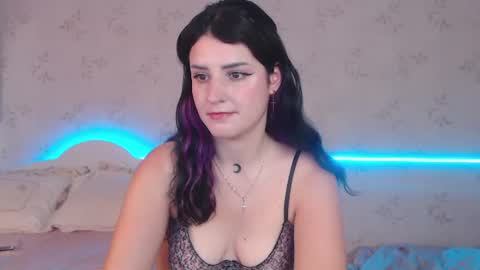 Snapshot of lissalucy chatting on June 2026 09:58:02 AM Alice Dont forget to thumbs up its very important online show from June 2026 09:58:02 AM