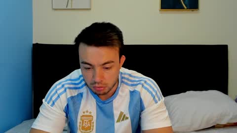 Natalia and alejandro online show from April 2026 12:21:01 PM