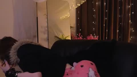 lissaros online show from January 2026 12:07:01 PM