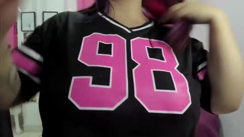 lissa online show from November 2025 09:58:02 PM