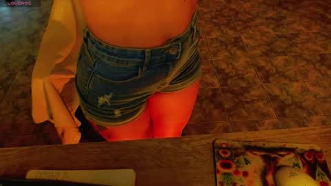 Liss online show from November 2025 04:50:01 PM