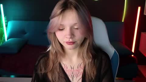 Lena online show from December 2024 08:00:01 AM