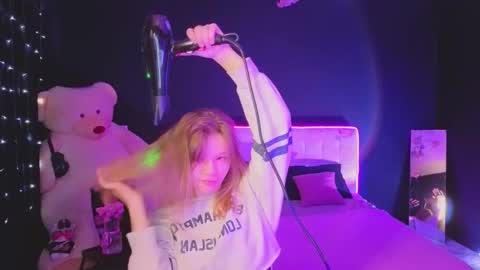 Lena online show from November 2025 02:34:02 AM